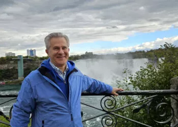 12 semne care pot anunța un accident vascular cerebral (AVC) — învață să le recunoști la timp! Un singur minut poate salva o viață