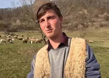 Povestea lui Ionuț Lazăr, tânărul care a renunțat la munca din Germania pentru liniștea satului din Mureș