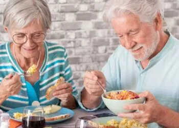 Studiu Japonez: Consumul Săptămânal al acestui aliment, Asociat cu Risc Mai Mic de Demență