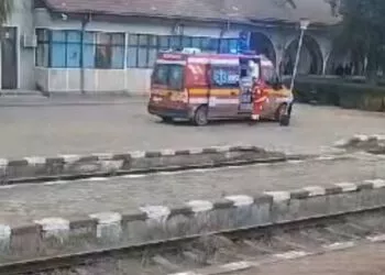 Tragedie în Trenul Iași-București: Denis (26 de Ani) Găsit Fără Suflare în Toaletă. Patima Jocurilor de Noroc, Motivul Sinuciderii