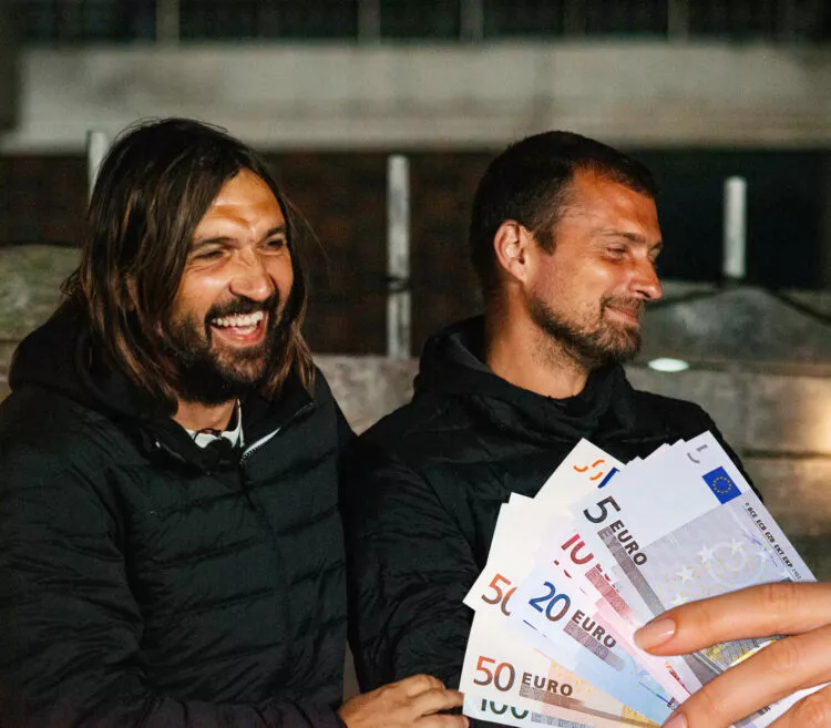 Câți bani au câștigat, de fapt, Dan Alexa și Gabi Tamaș la Asia Express 2025 – premiul real, după taxe și amulete