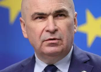 Guvernul anunță reduceri masive în sistemul public – peste 13.000 de posturi vor fi desființate. Ilie Bolojan: „Reforma nu mai poate fi amânată”