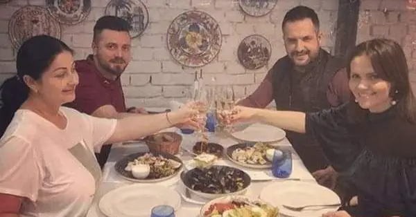 Scandal în showbiz: Gabriela Cristea și Tavi Clonda în Război cu Nașii Cristina Șișcanu și Mădălin Ionescu? Acuzații de Trădare și Copiere de Conținut