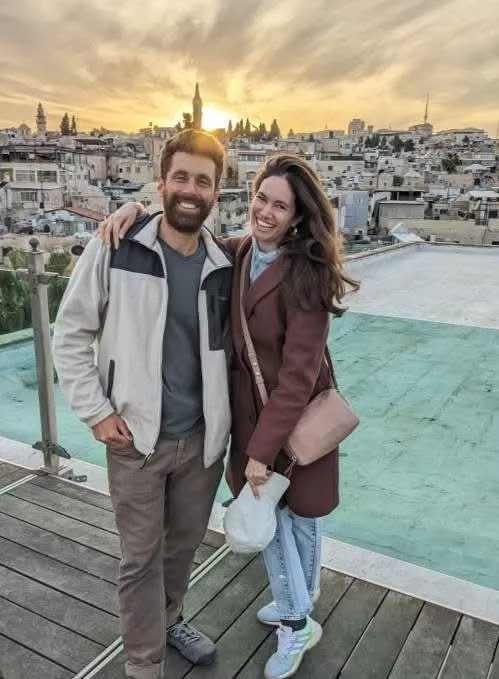 Dublă tragedie în familia fostei concurente de la „Chefi la cuțite”. A murit și fratele lui Tal Berkovich