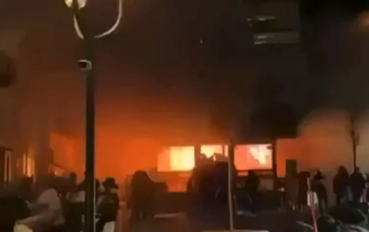 Mărturii cutremurătoare după tragedia din Elveția. Români martori la explozia din Crans-Montana: „Totul a fost haos, oamenii ieșeau arși din local”