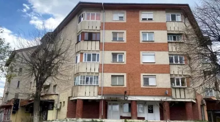 Garsonieră de 11 mp scoasă la vânzare în Cugir pentru doar 4.000 de euro