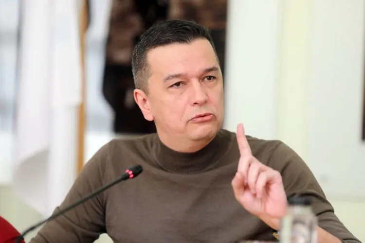 Sute de primării din România ar putea dispărea