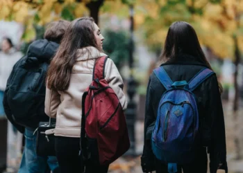Următoarea pauză de patru zile libere la școală cade între 28 noiembrie și 1 decembrie