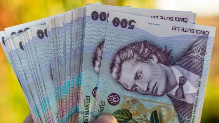 Pensia medie a magistraților depășește 25.000 de lei și este mai mare decât salariul. De unde provin banii pe care îi primesc lunar