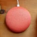 Un utilizator spune că o boxă Google Home a descărcat peste 3 TB de date
