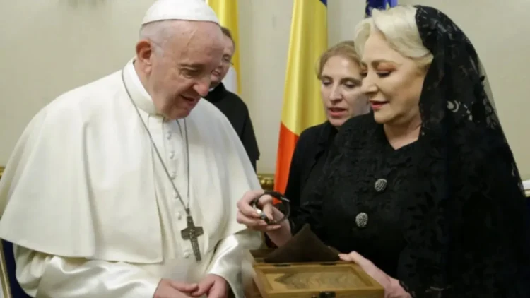 Ceasul de aproximativ 10.000 de euro dat Papei Francisc nu se știe unde se află