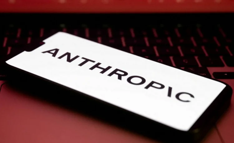 Anthropic, acuzată că ar fi folosit 274 de melodii Elvis Presley la antrenarea Claude