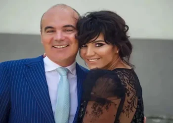 Din ce face bani soția lui Rareș Bogdan