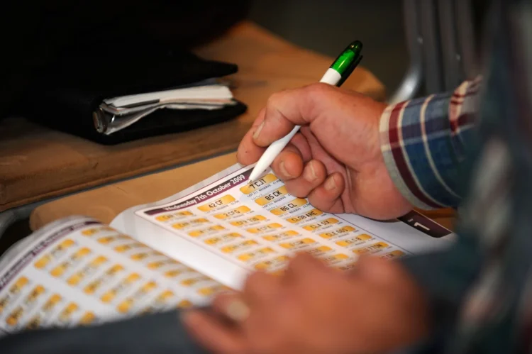 Un pensionar care și-a dat seama că stă pe o comoară ascunsă a vândut-o pentru 2 milioane de dolari: „Nici colecționarilor nu le venea să creadă”